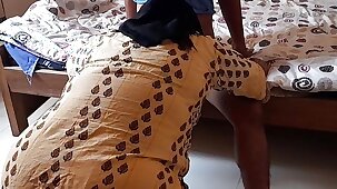 Hot Priya Aunty apane bete ke sath kya Kand - Priya aunty fucked her stepson while he was masturbating (FamilyStrokes)